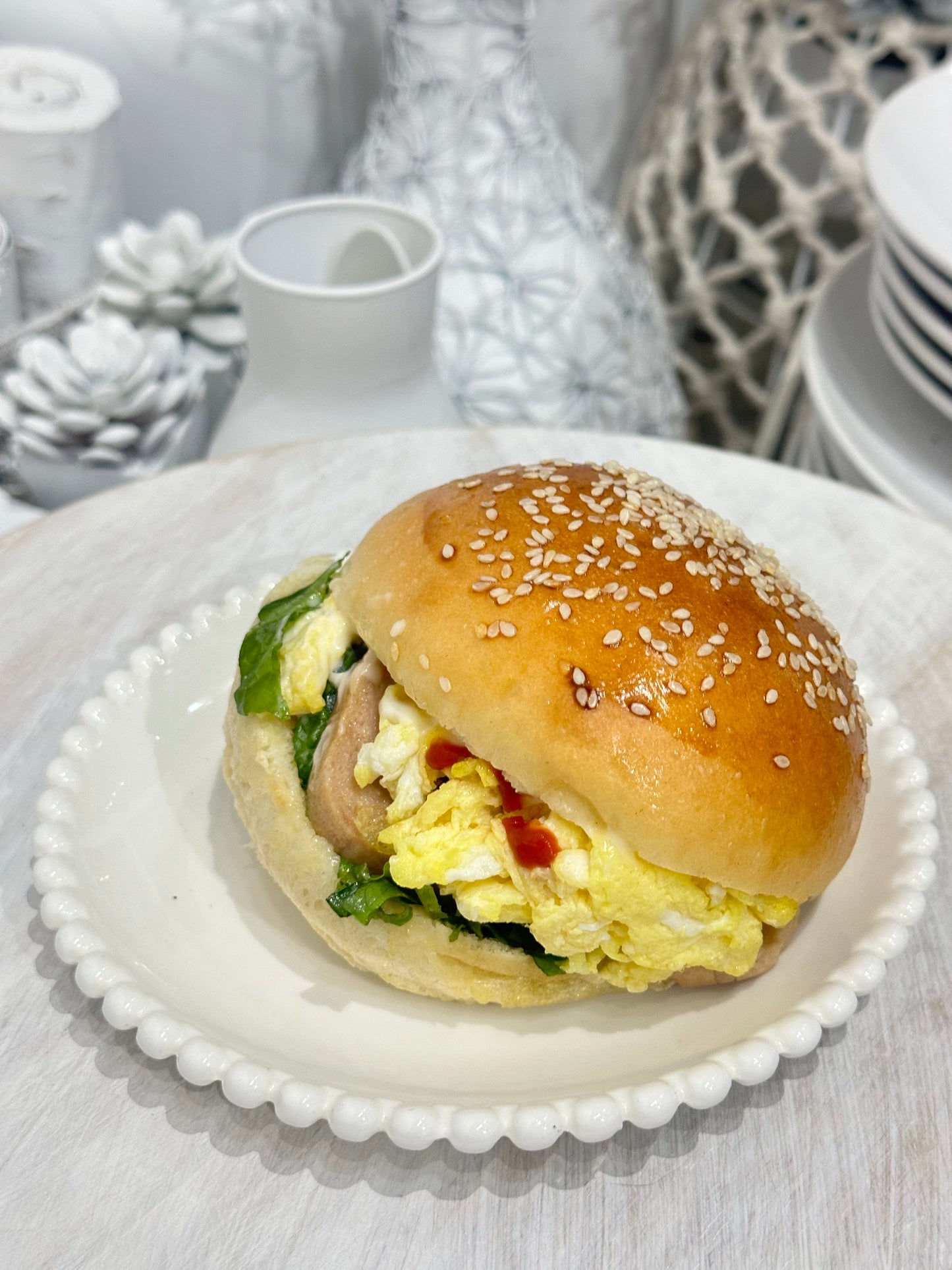 Egg lunch meat bun