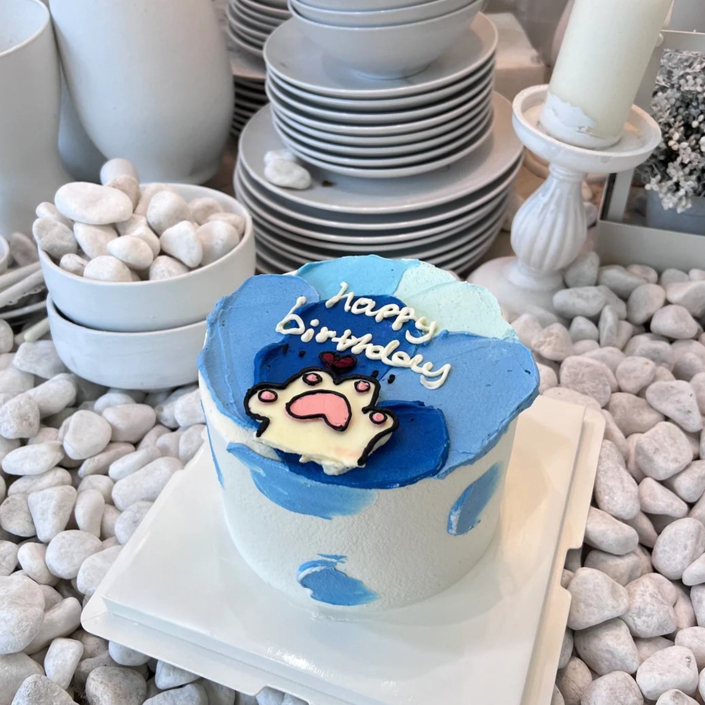 Cat Paw Custom Cream Cake