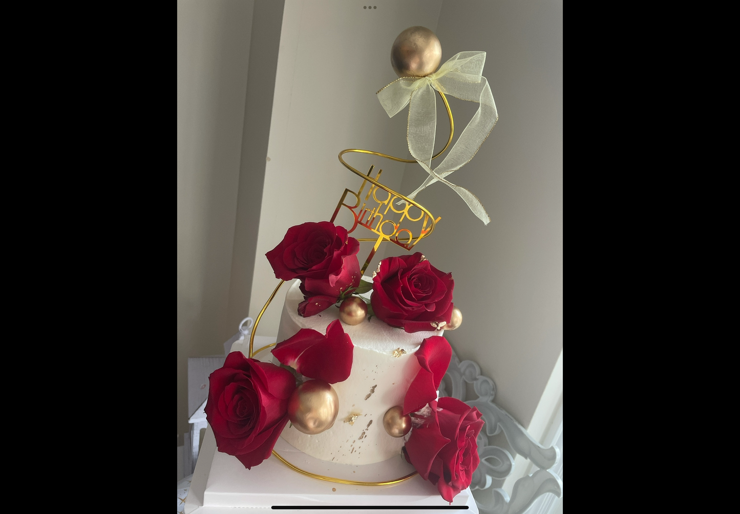 Red Rose Cake