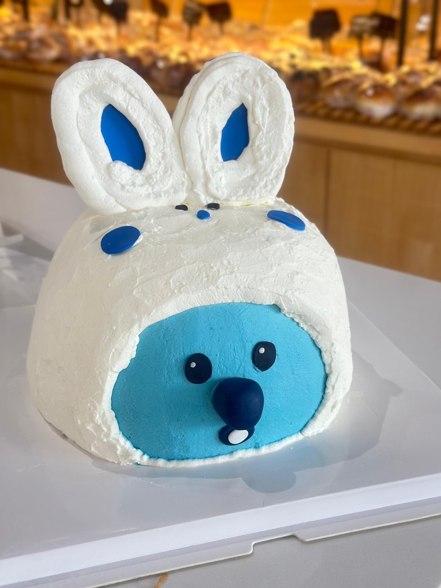 Rabbit in blue cake