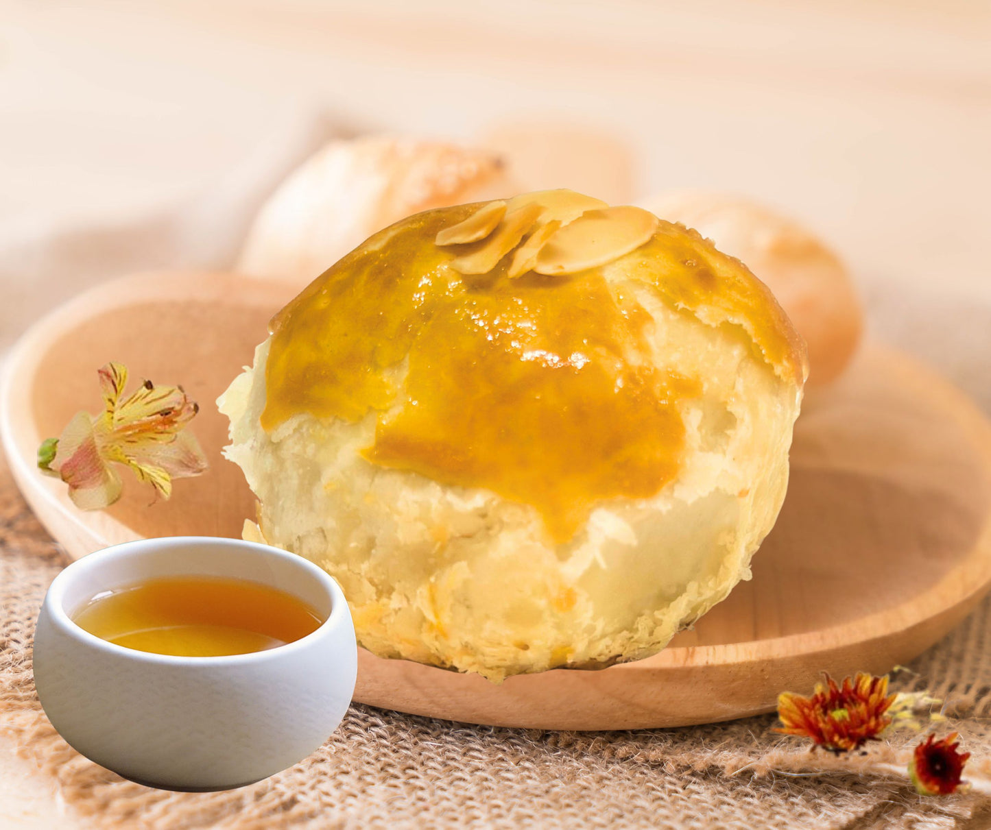 Meat floss & Mochi Yolk Pastry