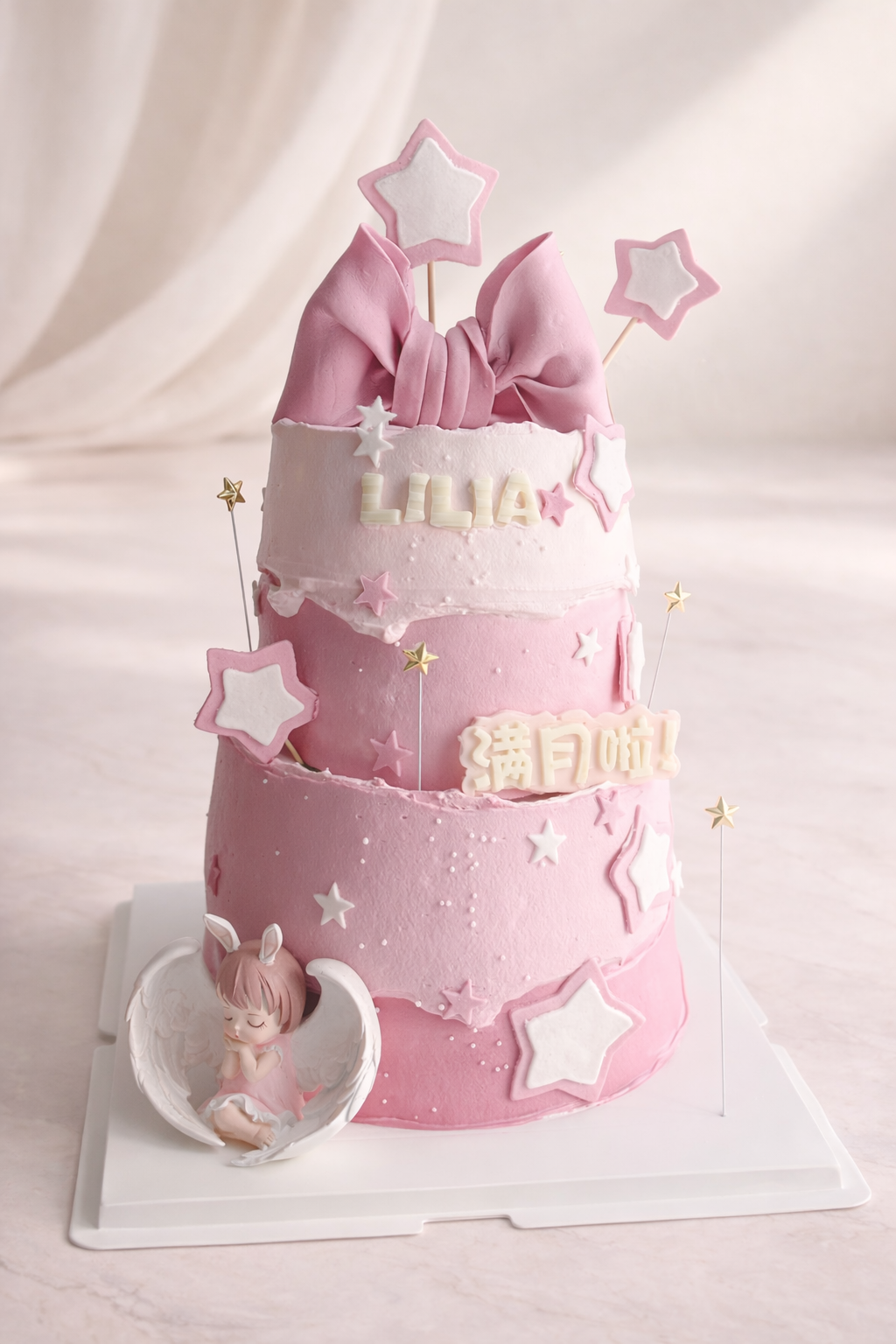 双层梦幻粉色蝴蝶结蛋糕