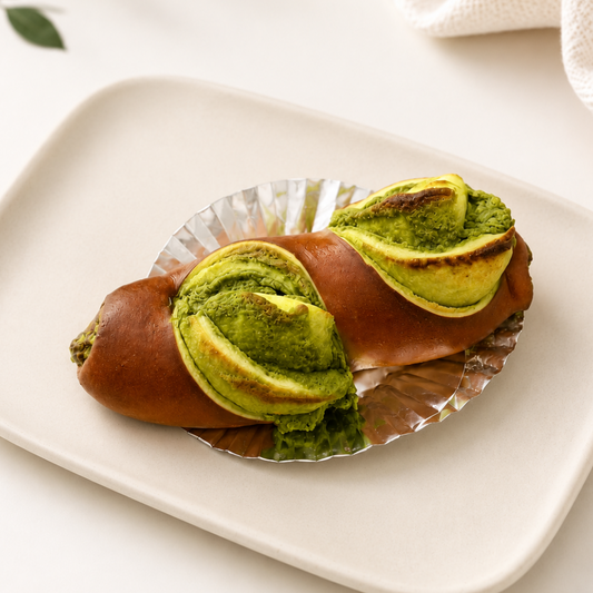 Matcha Milk Streusel Pretzel